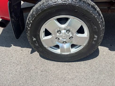 Used 2011 Toyota Tundra 4x4 Double Cab w/ Tow Pkg image 39