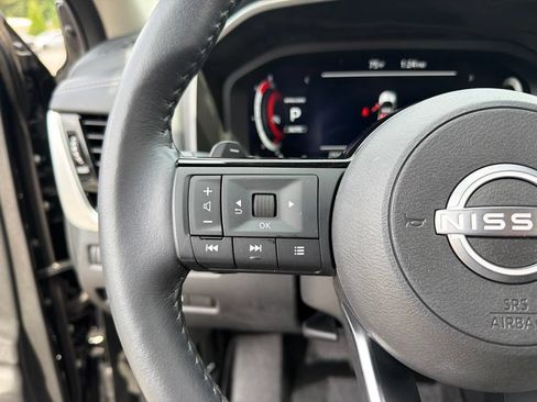 Certified 2024 Nissan Rogue SL AWD/4WD image 15