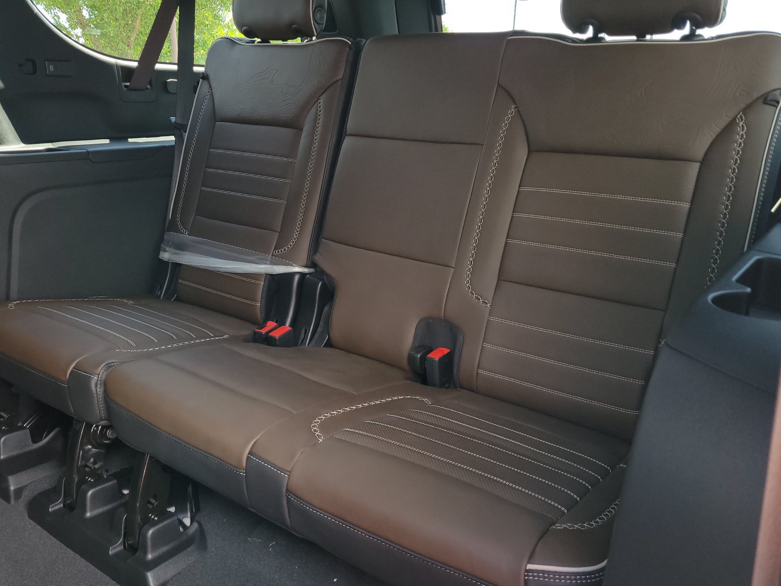 New 2026 GMC Yukon XL Denali Ultimate AWD/4WD image 9