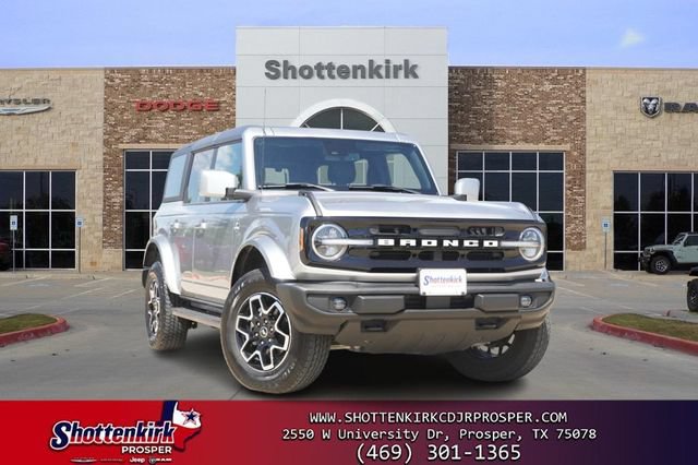 Used 2024 Ford Bronco Outer Banks AWD/4WD image 1