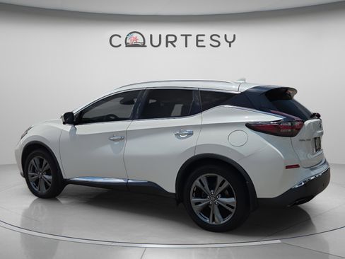 Used 2020 Nissan Murano Platinum FWD image 3