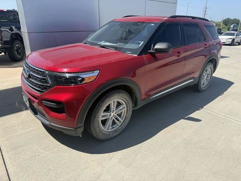 Certified 2020 Ford Explorer XLT w/ Comfort Package AWD/4WD image 1