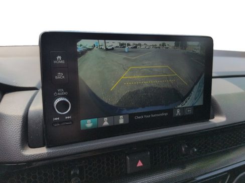 Used 2024 Honda CR-V EX-L image 16