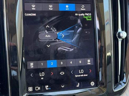 Used 2022 Volvo XC60 T8 Inscription w/ Advanced Package image 21