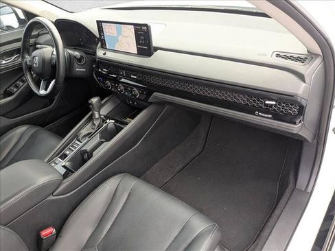 Used 2023 Honda Accord Touring image 18