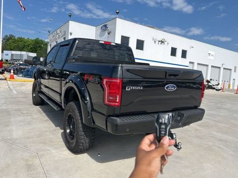 Used 2015 Ford F150 Lariat w/ Equipment Group 502A Luxury AWD/4WD image 9