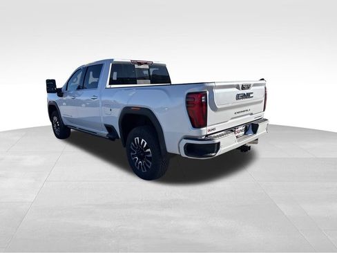 Used 2025 GMC Sierra 3500 Denali Ultimate image 7