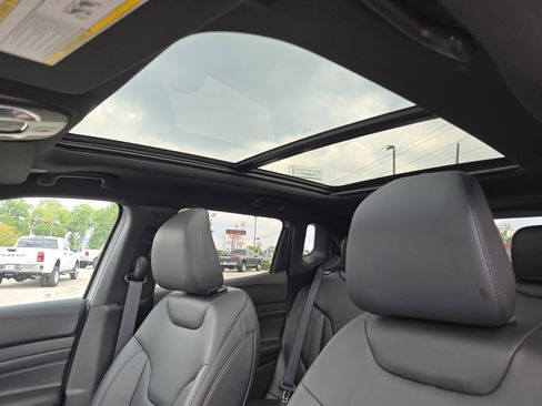 New 2025 Jeep Compass Limited w/ High Altitude Package image 4