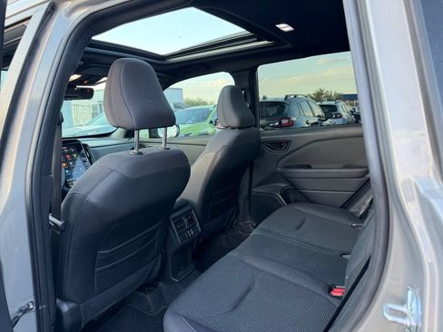 Used 2025 Subaru Forester Premium AWD/4WD image 6
