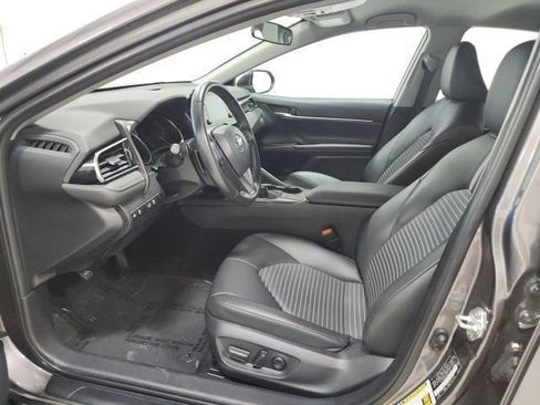 Used 2023 Toyota Camry SE FWD image 18