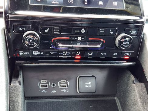 Used 2021 Jeep Grand Cherokee L Laredo RWD image 19