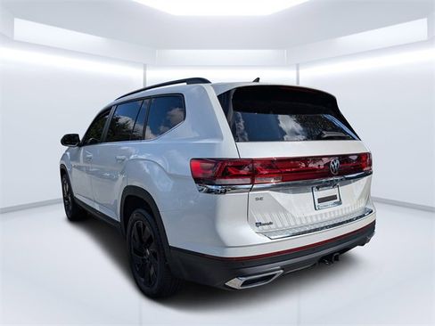 New 2026 Volkswagen Atlas SE image 5