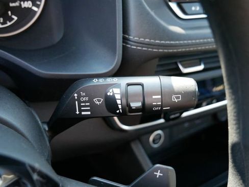 Used 2023 Nissan Rogue SV image 28