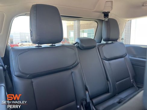 New 2025 Ford Expedition Platinum w/ Driver's Package image 14