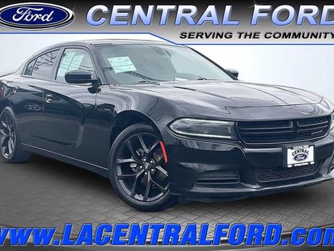 Used 2022 Dodge Charger SXT w/ Blacktop Package RWD image 1