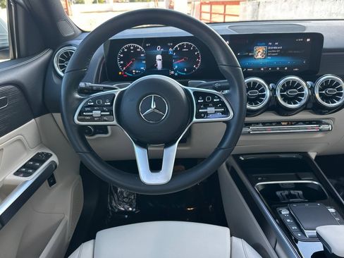 Certified 2023 Mercedes-Benz GLB 250 image 17
