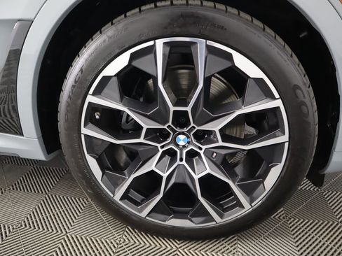 Used 2024 BMW X7 M60i w/ Executive Package image 35