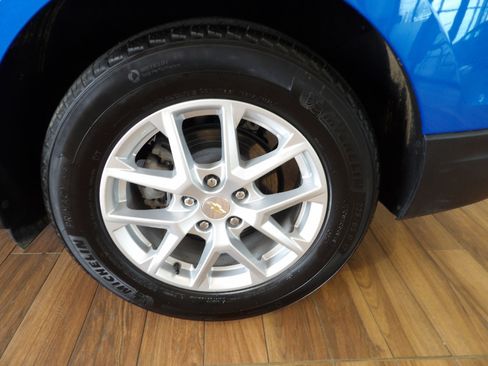 Used 2024 Chevrolet Equinox LT w/ LPO, Floor Liner Package image 9