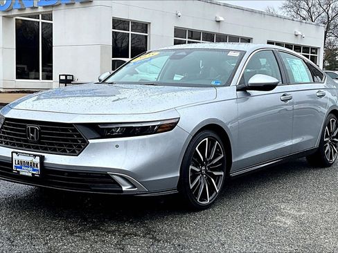 Certified 2025 Honda Accord Touring image 1