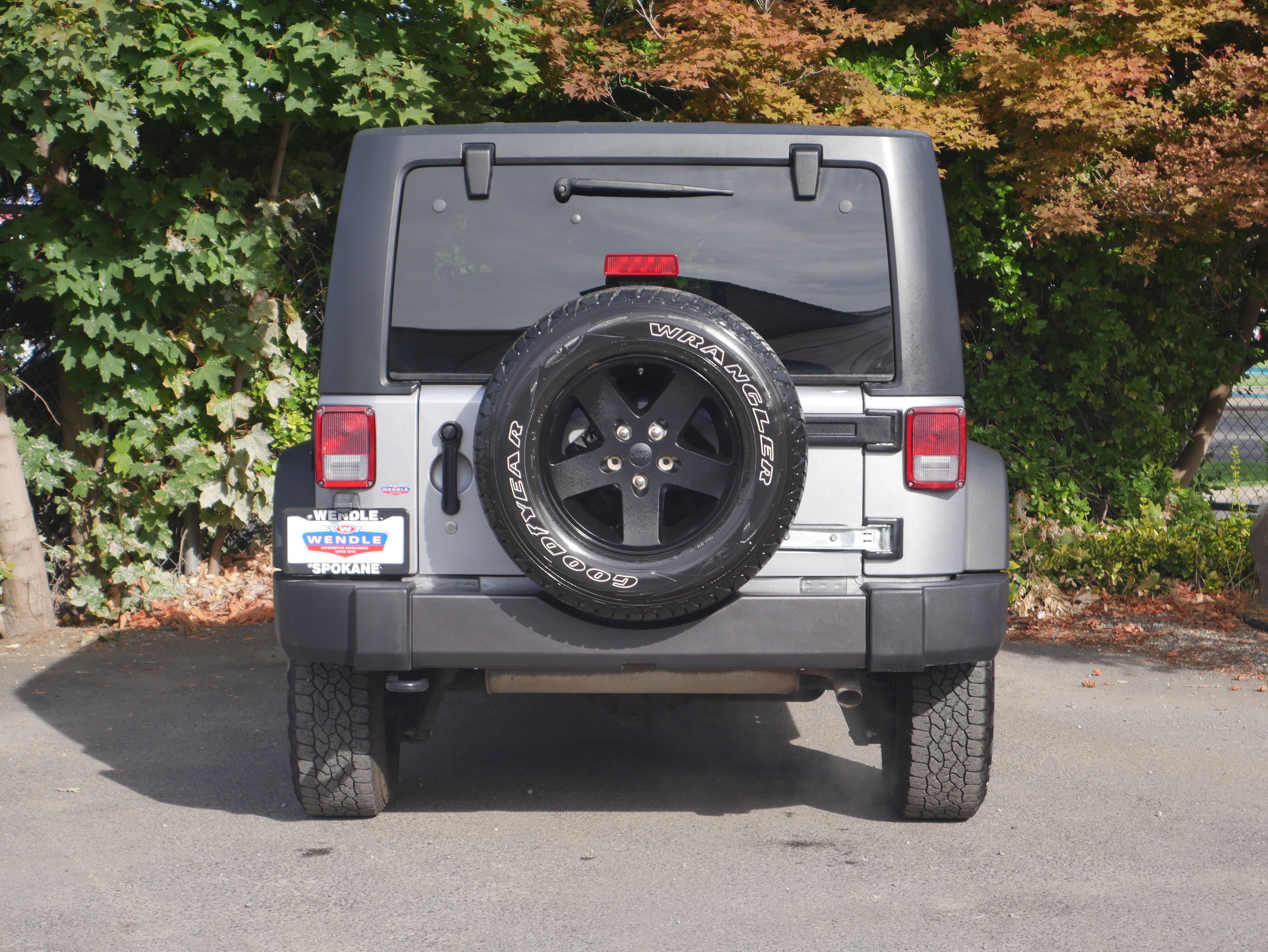 Used 2016 Jeep Wrangler Sport AWD/4WD image 15