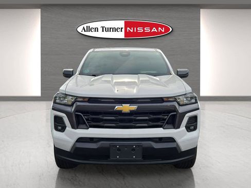 Used 2024 Chevrolet Colorado LT w/ LT Convenience Package II RWD image 4