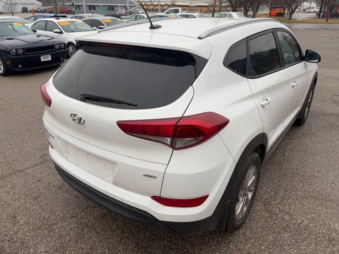 Used 2017 Hyundai Tucson SE image 4
