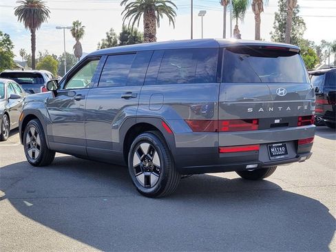 New 2026 Hyundai Santa Fe SE image 2