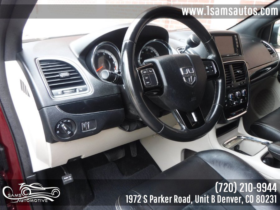Used 2018 Dodge Grand Caravan SXT FWD image 40