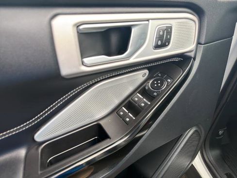 Certified 2021 Ford Explorer ST w/ ST Street Pack image 19