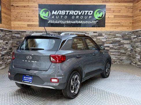 Used 2026 Hyundai Venue SEL FWD image 11
