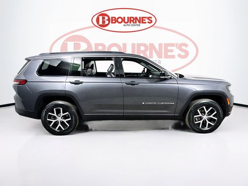 Used 2024 Jeep Grand Cherokee L Limited w/ Luxury Tech Group II image 12