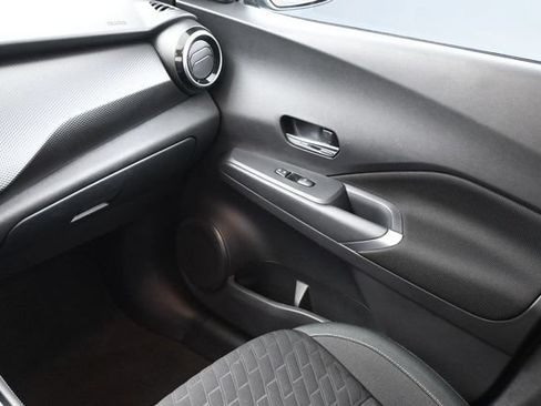 Used 2024 Nissan Kicks SV FWD image 34
