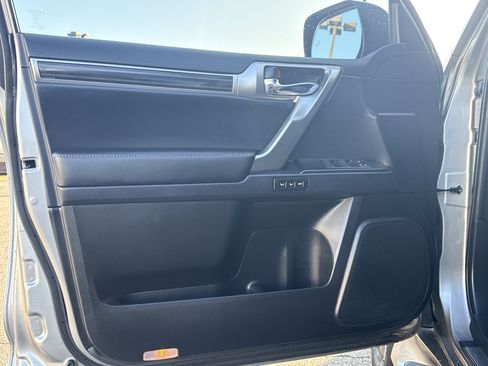 Used 2022 Lexus GX 460 Premium image 14
