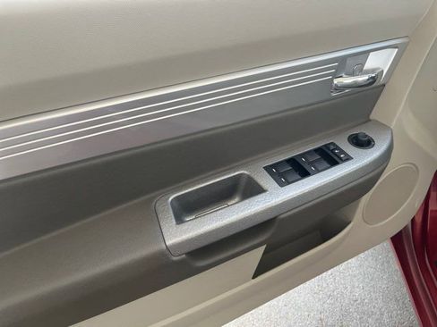 Used 2009 Chrysler Sebring Touring w/ Electronics Convenience Group image 24