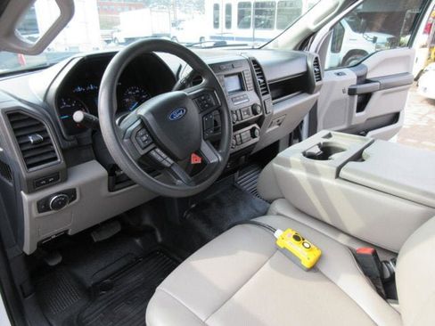 Used 2022 Ford F550 2WD Regular Cab Super Duty image 11