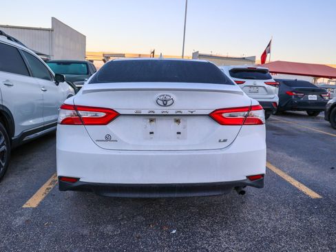 Used 2020 Toyota Camry LE w/ Convenience Package image 17