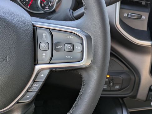 New 2026 RAM 2500 Big Horn AWD/4WD image 26