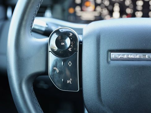 Used 2020 Land Rover Range Rover Evoque SE image 39