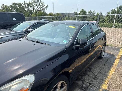 Used 2013 Volvo S60 T5 FWD image 20