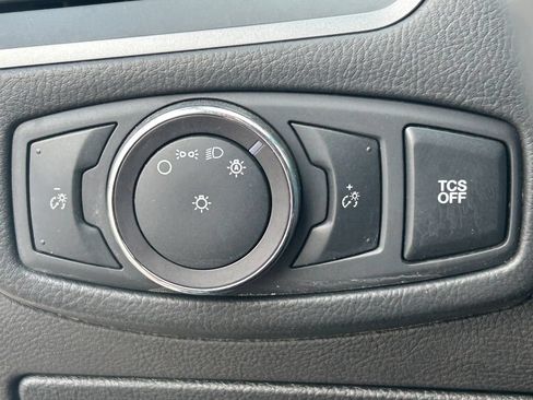 Used 2019 Ford Edge SE w/ SE Fleet Driver's Package FWD image 22