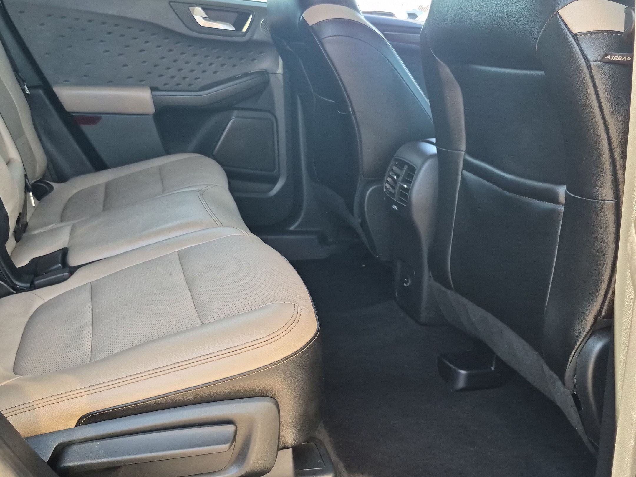 Used 2020 Ford Escape Titanium FWD image 26