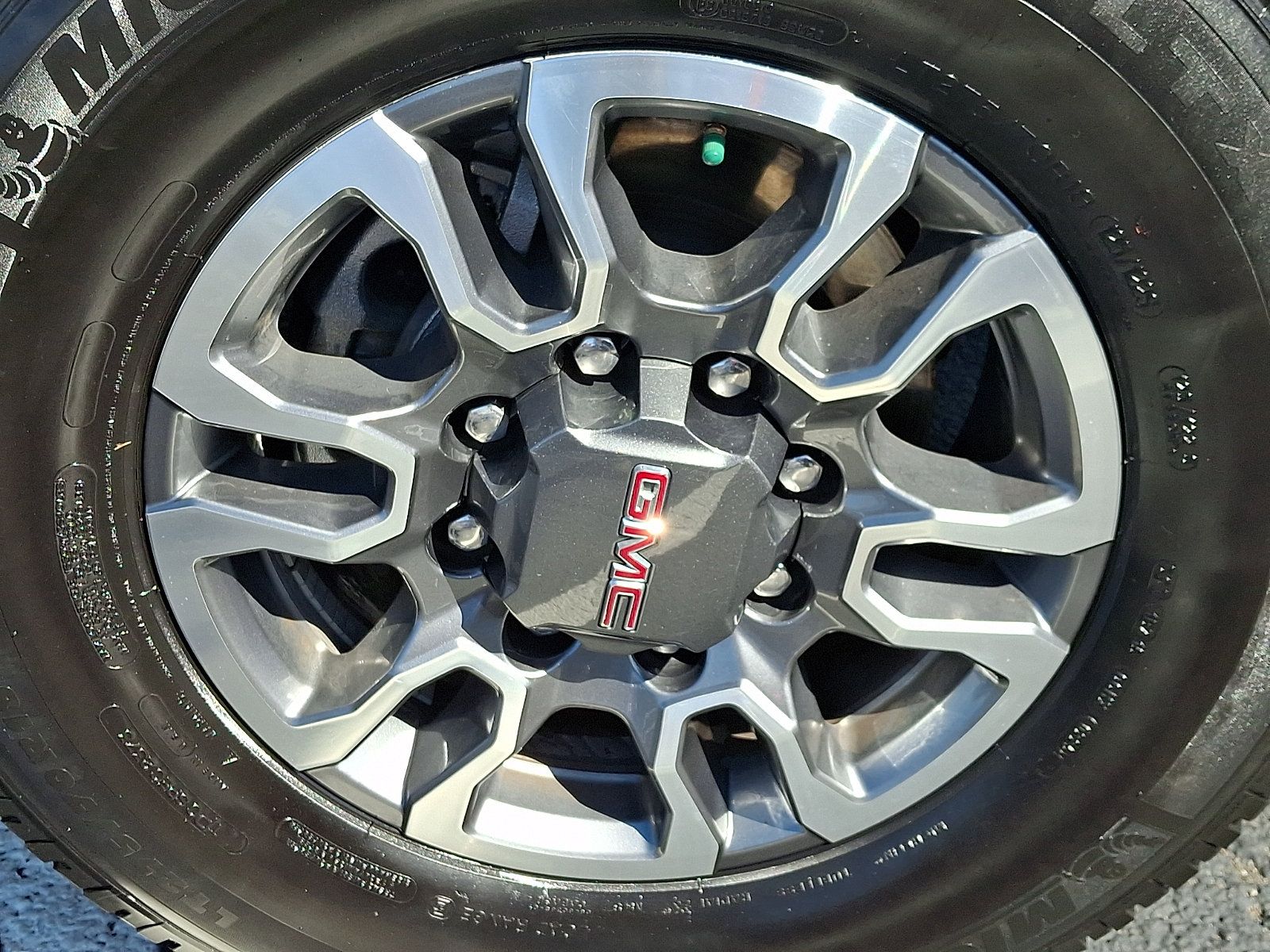 Used 2022 GMC Sierra 3500 SLE w/ SLE Value Package AWD/4WD image 8