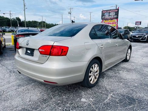 Used 2013 Volkswagen Jetta SE FWD image 7