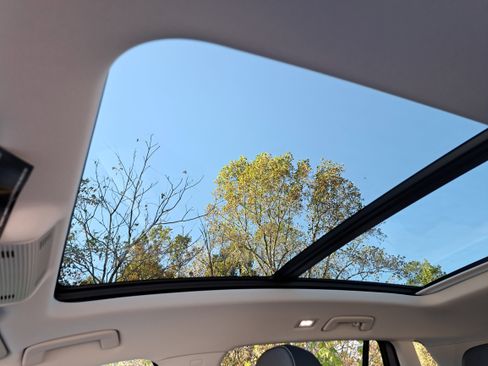 New 2026 Volkswagen Tiguan SE image 27