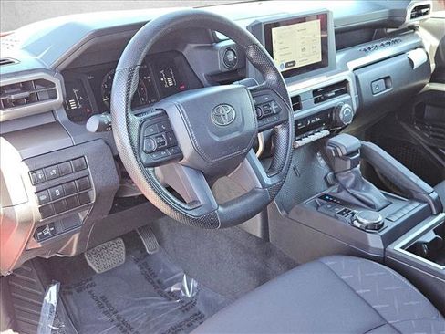 Certified 2025 Toyota Tacoma SR5 AWD/4WD image 12