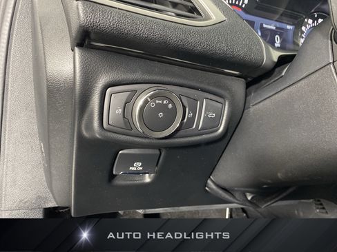 Used 2017 Lincoln MKZ Reserve FWD image 26
