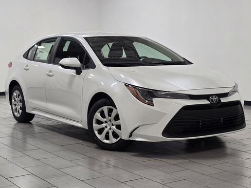 New 2026 Toyota Corolla LE image 2