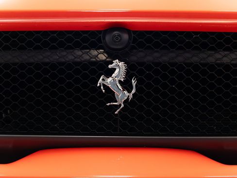 Used 2018 Ferrari 812 Superfast image 54