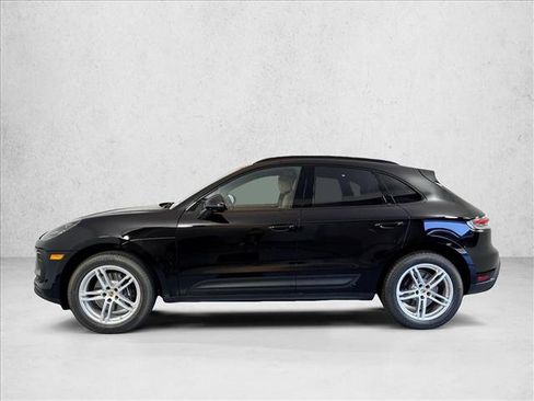 Certified 2025 Porsche Macan AWD/4WD image 2