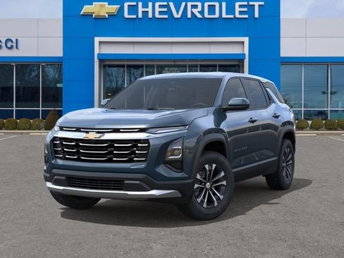 New 2027 Chevrolet Equinox LT w/ Convenience Package II FWD image 6